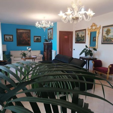 B&Byanet'S Beautiful House Civitavecchia Dış mekan fotoğraf